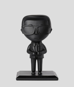 K/IKONIK KARL STATUE