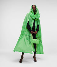 Load image into Gallery viewer, VOLUMINOUS RAINCOAT HANDPICKED BY HUN KIM