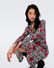 Load image into Gallery viewer, MARSHA DRESS IN SIGNATURE FLORAL