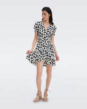 Load image into Gallery viewer, DVF	EMILIA MINI DRESS GRAPHIC FLOWER SM IVORY