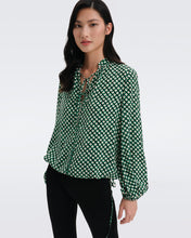 Load image into Gallery viewer, DVF GINNY BLOUSE PAINTED CUBE SM INDIAN GREEN