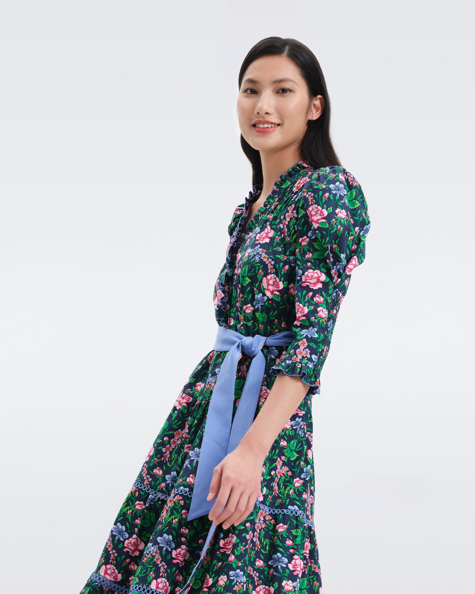 DVF LEYLANI DRESS VINTAGE FLORAL PERFECT NAVY – patluxurygroup