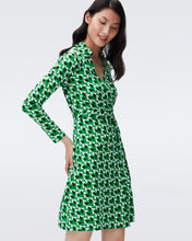 Load image into Gallery viewer, DVF NEW JEANNE TWO DRESS SHIFTED WINGS GREEN