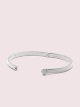 Load image into Gallery viewer, HERITAGE SPADE THIN METAL BUTTON BANGLE